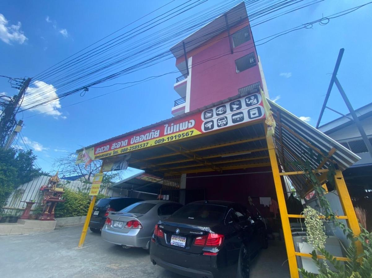 Oyo 1135 Triple A Residence Chiang Mai Luaran gambar