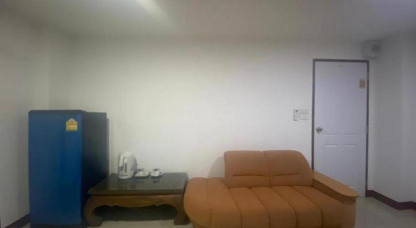 Oyo 1135 Triple A Residence Chiang Mai Luaran gambar