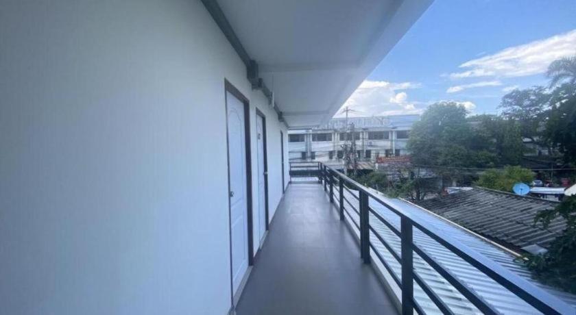 Oyo 1135 Triple A Residence Chiang Mai Luaran gambar